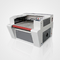 Kumaş Kumaş Etiket Otomatik Besleme için CNC CO2 Lazer Kesim Makinesi